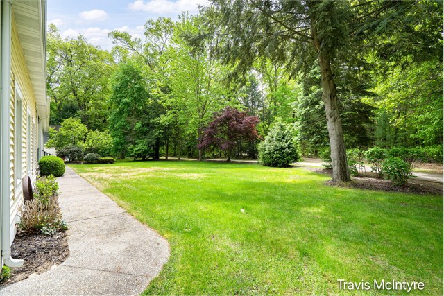 1281 Allendale Dr, Muskegon, MI 49445