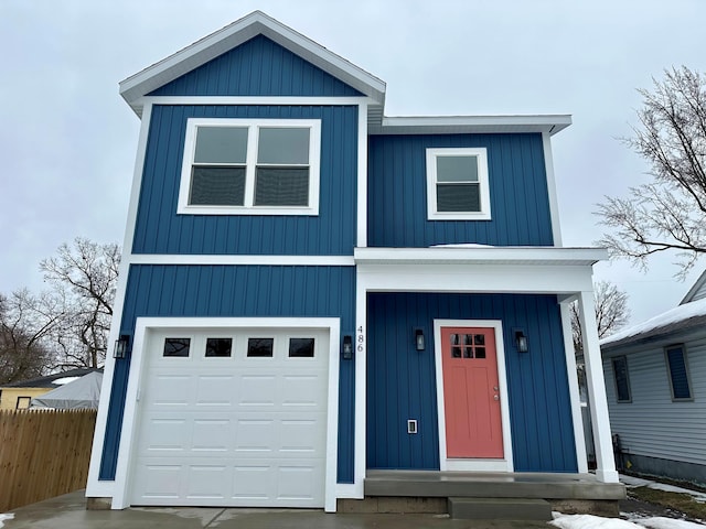 view of front facade featuring a garage