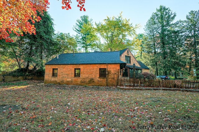 view of side of property