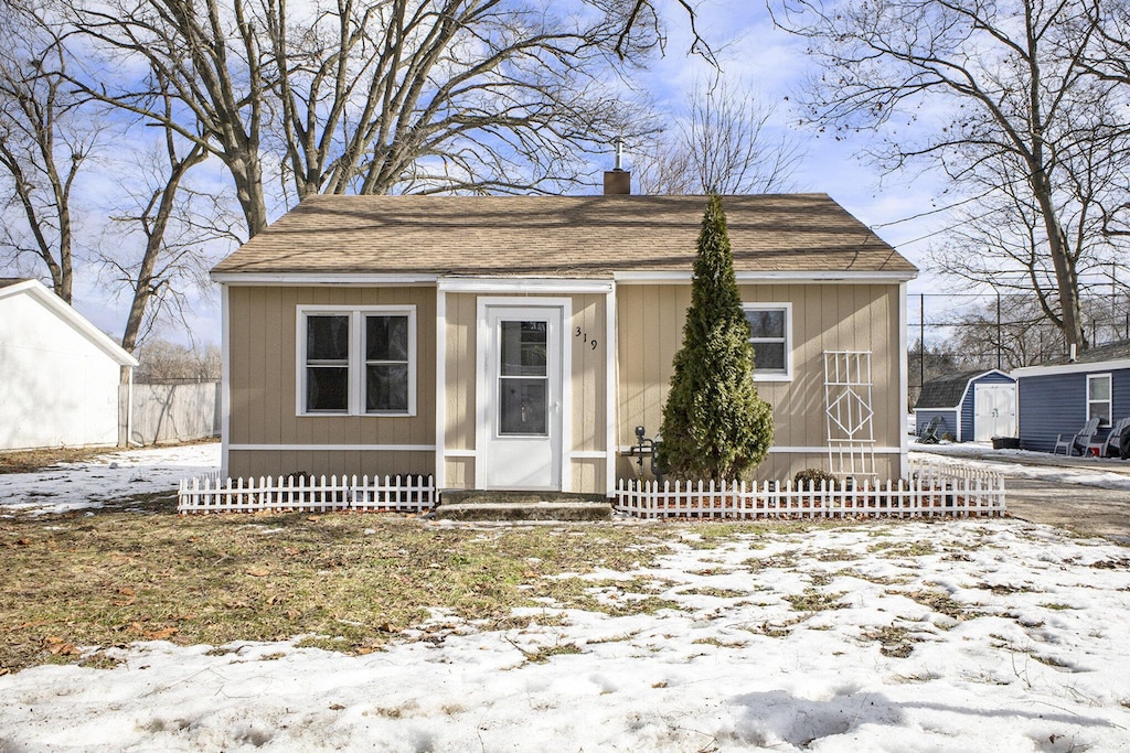 view of front of home