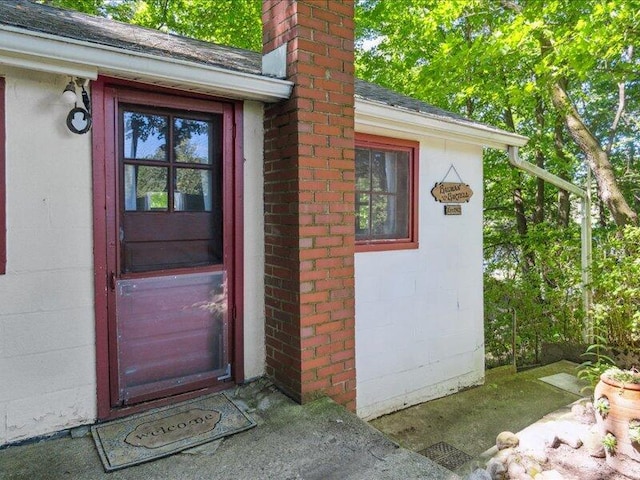 view of property entrance