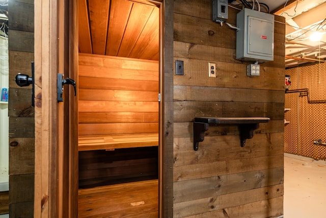 view of sauna / steam room