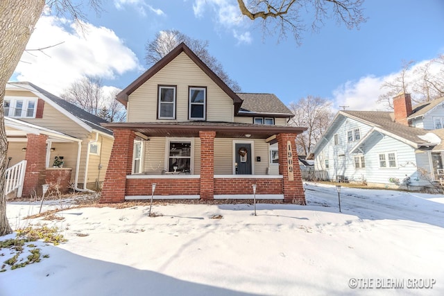 view of front of house featuring covered porch