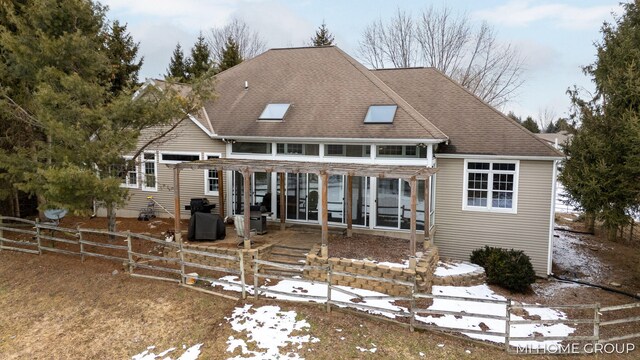 view of front of house