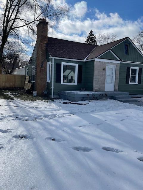 view of front of home