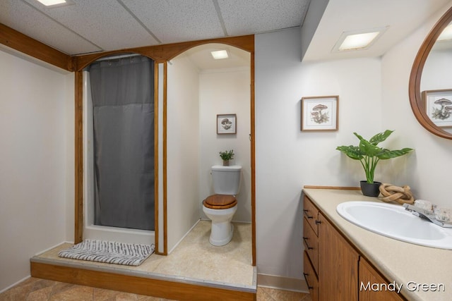 366 E Beech St NE, Cedar Springs, MI 49319 - bathroom with vanity, a shower with curtain, and a drop ceiling