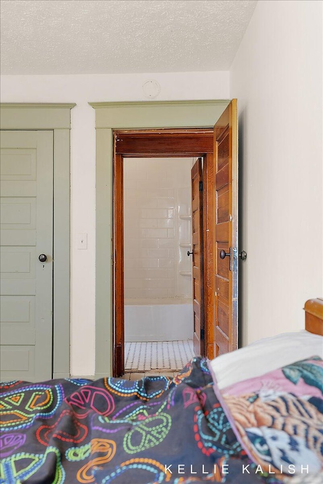 324 Gunnison Ave SW, Grand Rapids, MI 49504 - bedroom featuring a textured ceiling