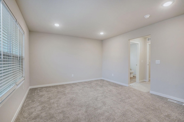 view of carpeted spare room