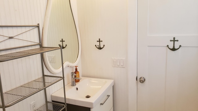 bathroom with vanity