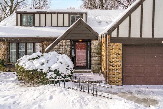 view of front of home featuring a garage