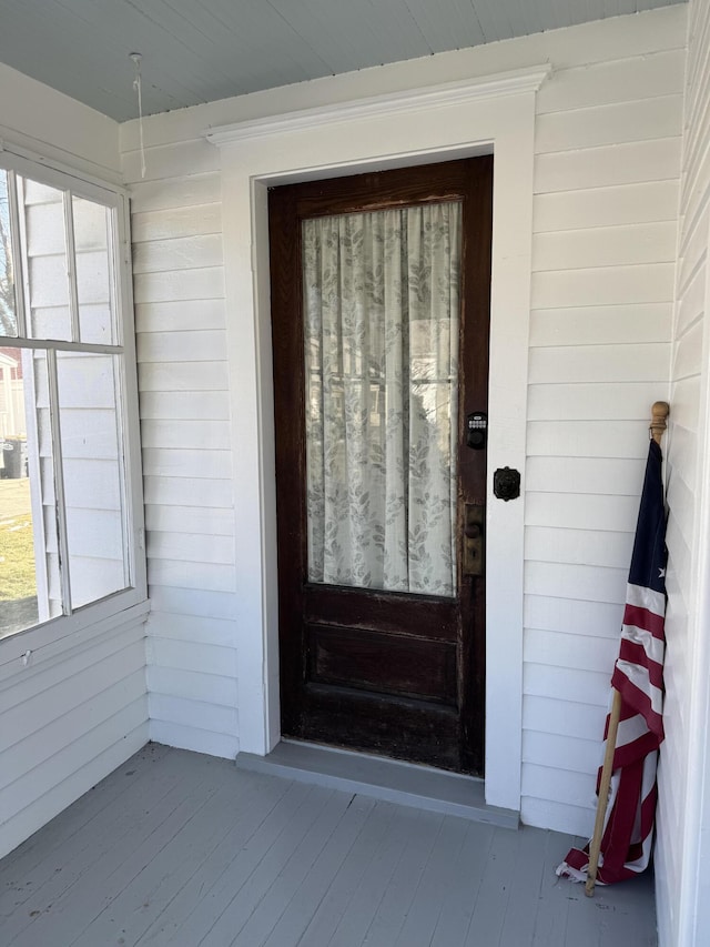 view of property entrance