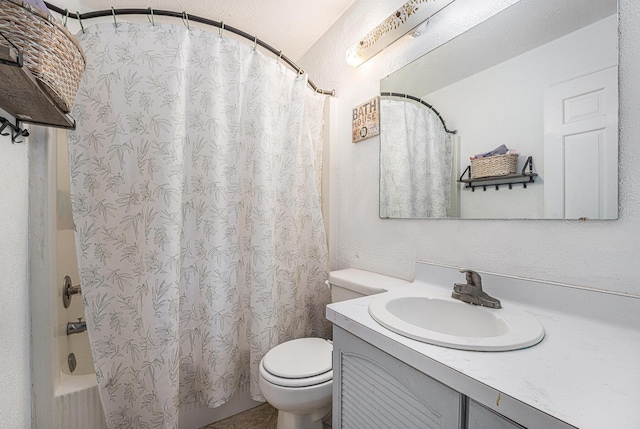 full bath with toilet, shower / bath combo with shower curtain, and vanity