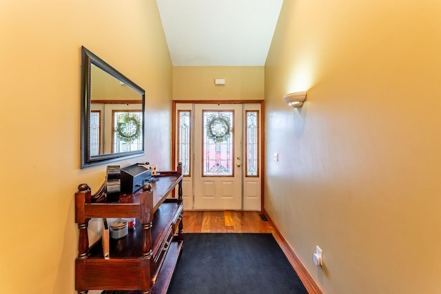 7016 Hyde Park Rd, Whitehall, MI 49461 - foyer entrance with baseboards