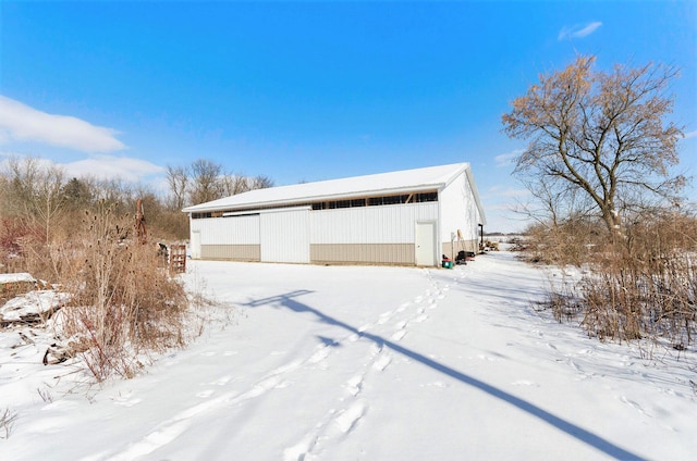 11333 Stony Creek Rd, Milan, MI 48160 - exterior space featuring an outbuilding and a pole building