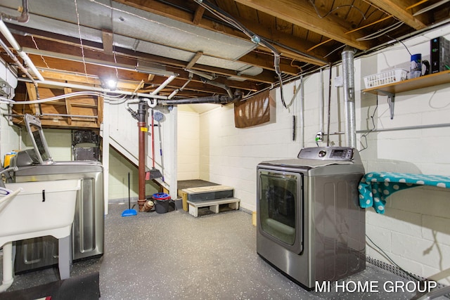 laundry room featuring laundry area and washer and dryer