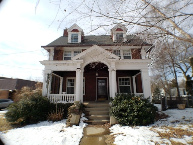 view of front of property