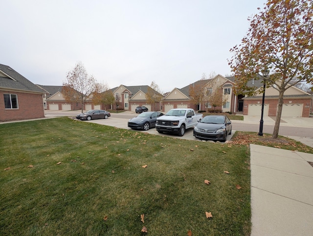 view of yard featuring a residential view