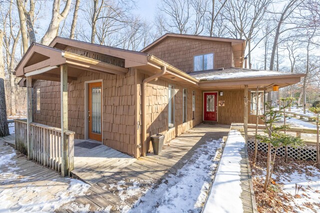 view of front of house featuring covered porch