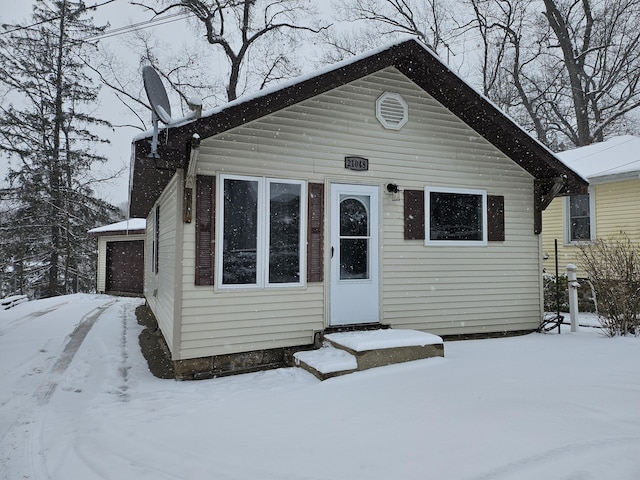 view of front of property