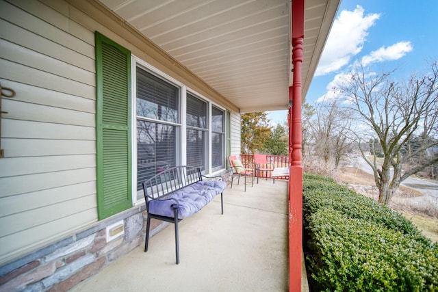 view of patio / terrace with covered porch