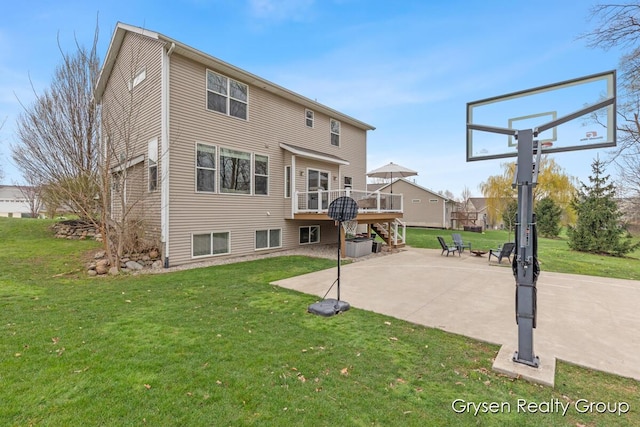 7313 Valhalla Dr, Hudsonville, MI 49426 - rear view of property with a patio, a deck, and a yard