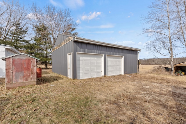 view of detached garage