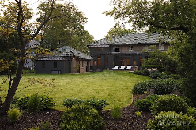727 Plymouth Rd SE, East Grand Rapids, MI 49506 - view of grassy yard