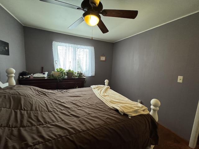 bedroom with a ceiling fan