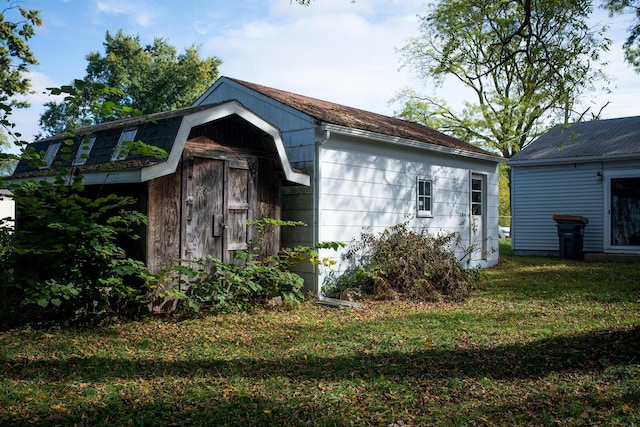 view of outdoor structure