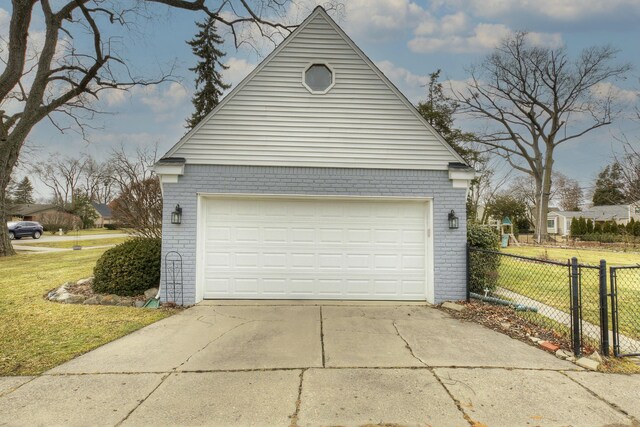 garage with fence