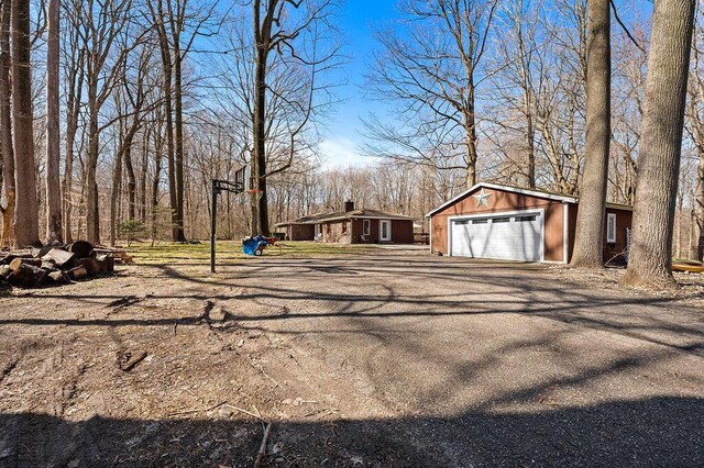 61914 M-51, Niles, MI 49120 - view of yard featuring an outbuilding