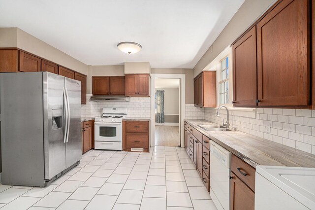 318 Cutler St, Allegan, MI 49010 - photo 12