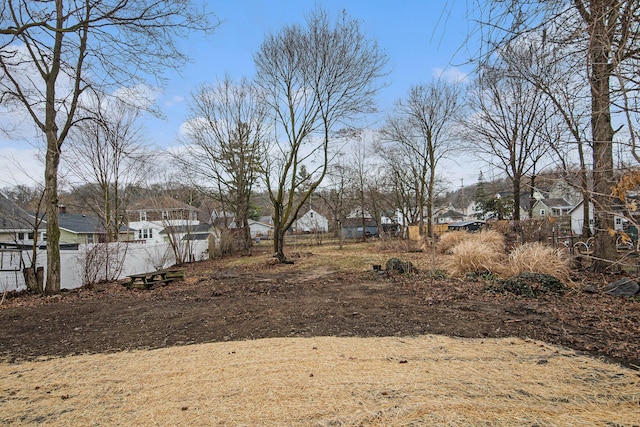 609 Lincoln Ave NW, Grand Rapids, MI 49504 - view of yard with a residential view