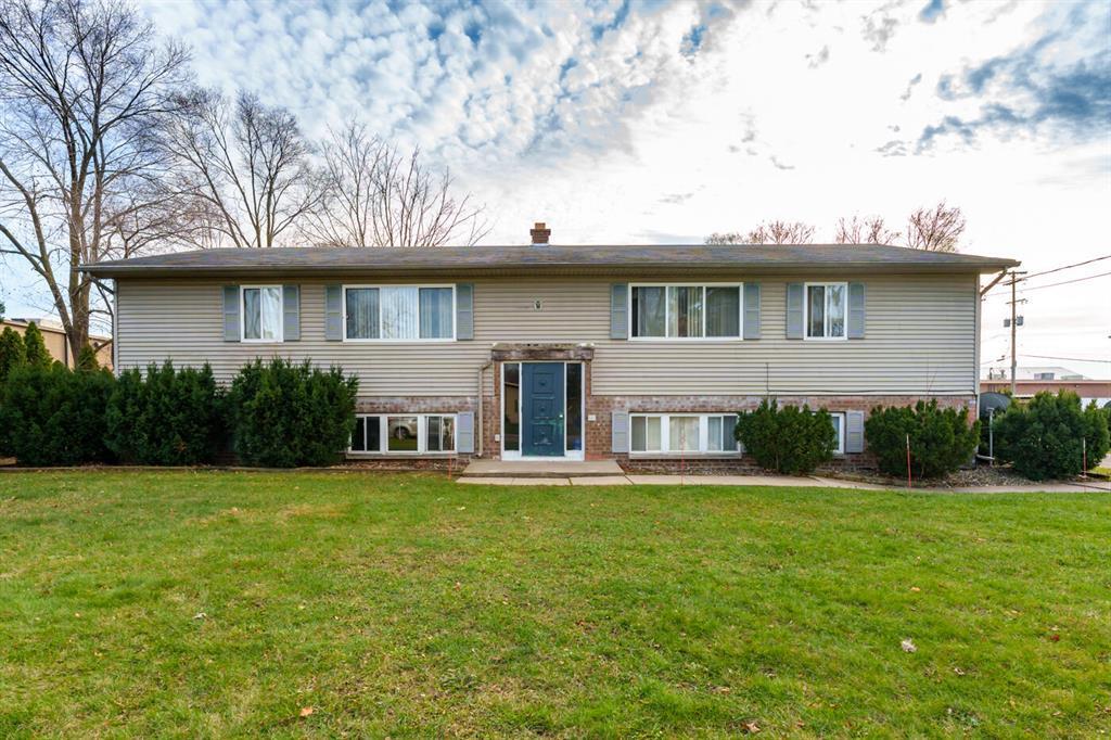 1302 Lakeview Ave, Battle Creek, MI 49015 - photo 2