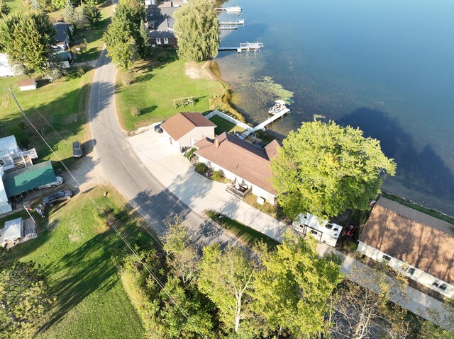 2772 S Wisner Ave, Fremont, MI 49412 - birds eye view of property featuring a water view