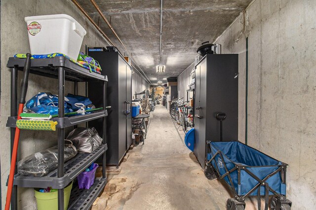 401 W Ludington Ave Unit 208, Ludington, MI 49431 - interior space