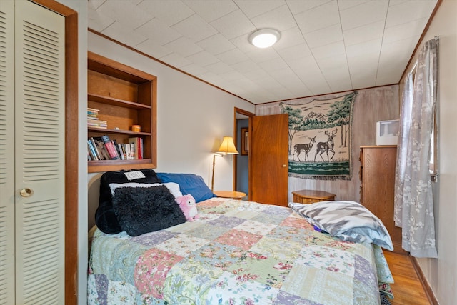 1169 Shady Shores Dr, Niles, MI 49120 - bedroom with crown molding and wood finished floors