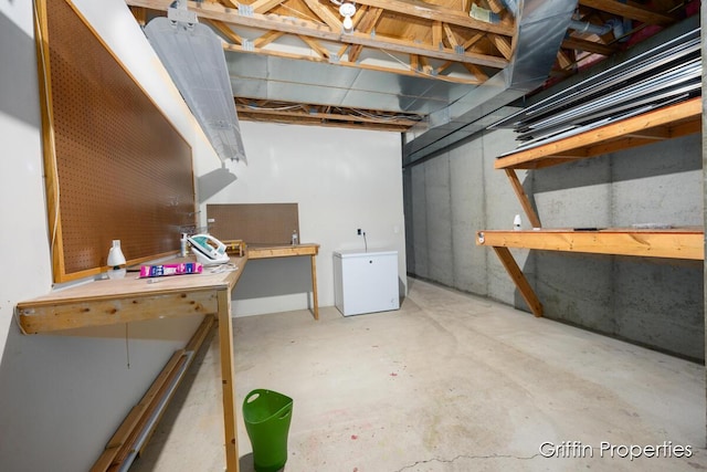 7834 Strawberry Ln NE, Belmont, MI 49306 - unfinished basement with refrigerator