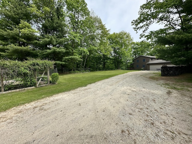 8440 S Felch Ave, Newaygo, MI 49337 - view of dirt / gravel driveway