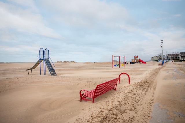 36.5 Lake Shore Dr, South Haven, MI 49090 - view of home's community with playground community