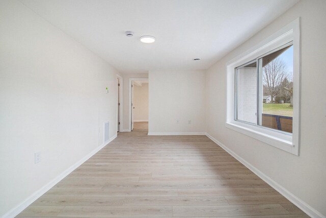 1009 N Ferry St, Ludington, MI 49431 - photo 7