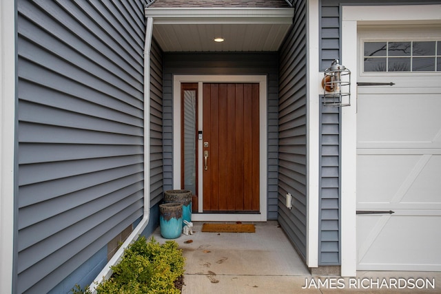view of exterior entry