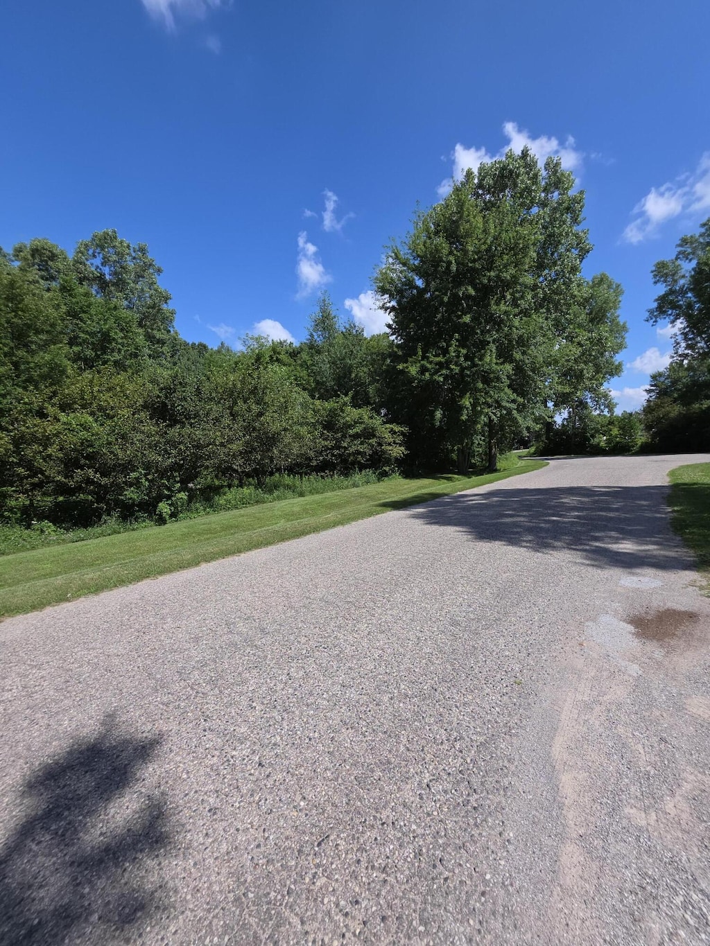 Stonegate Dr, Lapeer, MI 48446