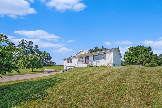 view of front of house with a front yard