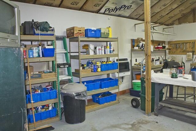 25544 Gage St, Dowagiac, MI 49047 - view of storage room