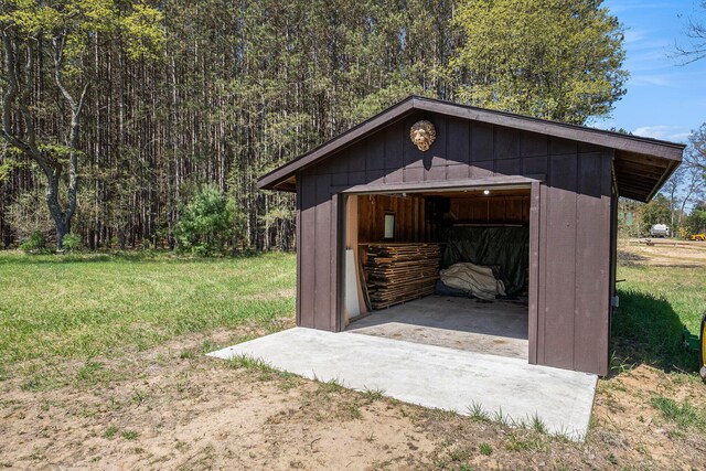10652 N River Rd, Irons, MI 49644