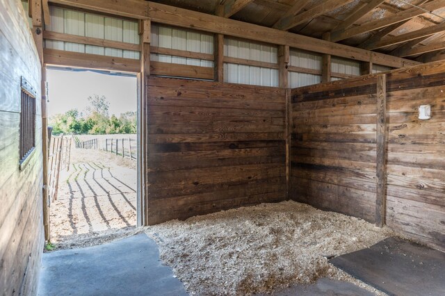 7295 Dutch Rd, Goodrich Vlg, MI 48438 - view of horse barn