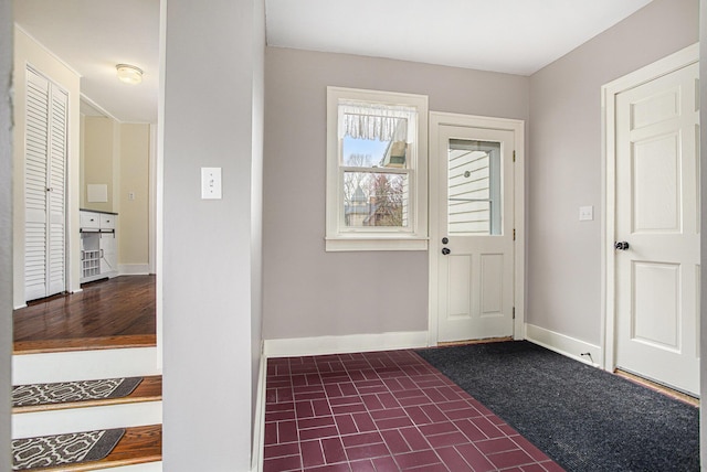 320 N Division St, Marshall, MI 49068 - foyer entrance with baseboards