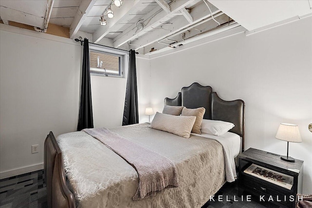 548 Pleasant St SE, Grand Rapids, MI 49503 - bedroom featuring baseboards