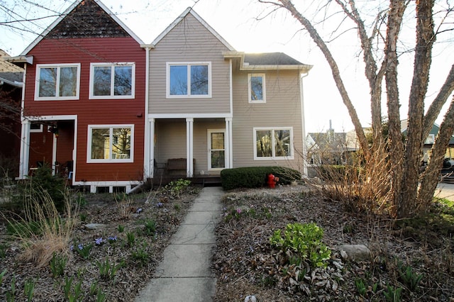 424 Little Lake Dr Unit 40, Ann Arbor, MI 48103 - view of front of property featuring a porch